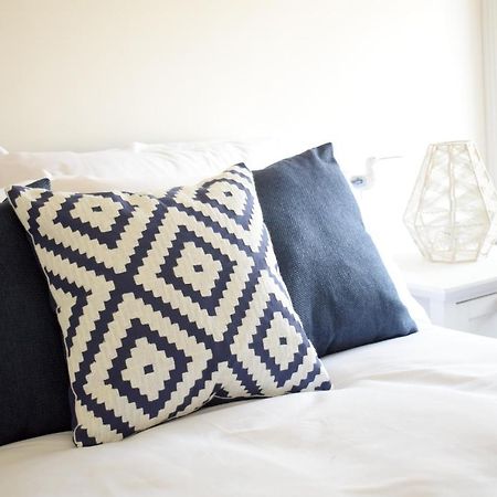 The Bay Beach Apartments 본머스 외부 사진